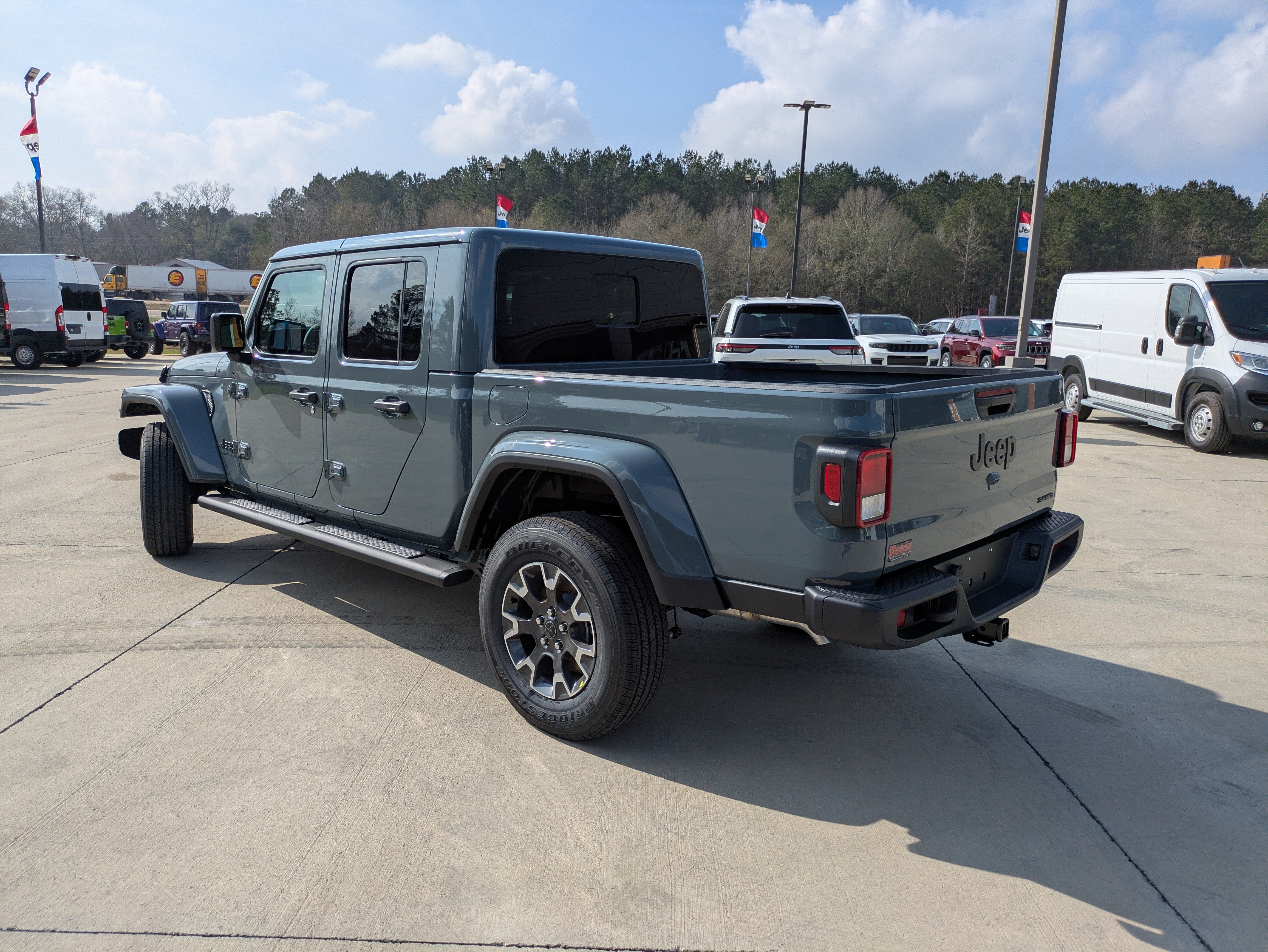 New 2026 Jeep Gladiator Sport AWD/4WD image 6