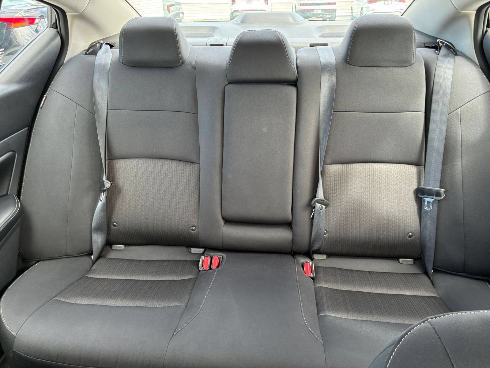 Used 2025 Nissan Altima 2.5 SV FWD image 37