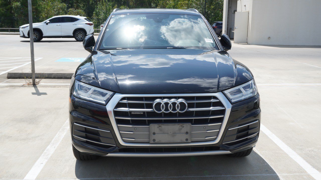 Used 2018 Audi Q5 2.0T Premium Plus w/ Premium Plus Package AWD/4WD image 2