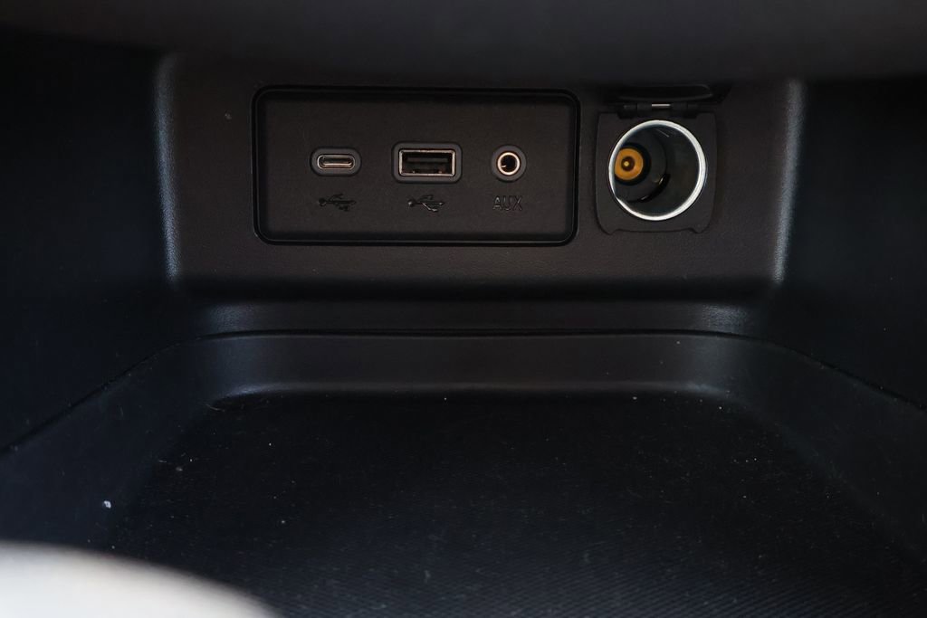 Used 2023 Chevrolet Equinox LT AWD/4WD image 29