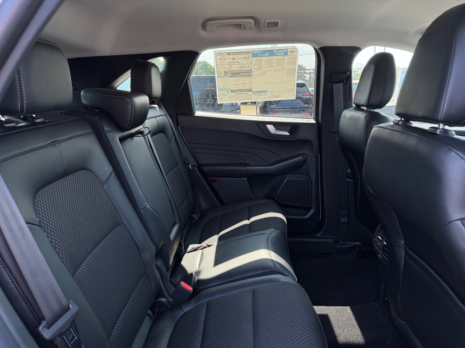 New 2025 Ford Escape SE image 28