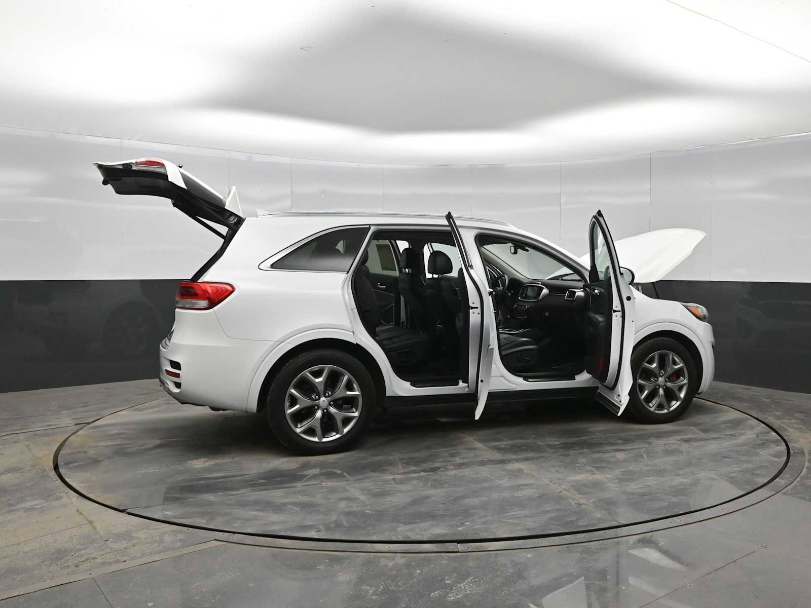 Used 2018 Kia Sorento SX image 41