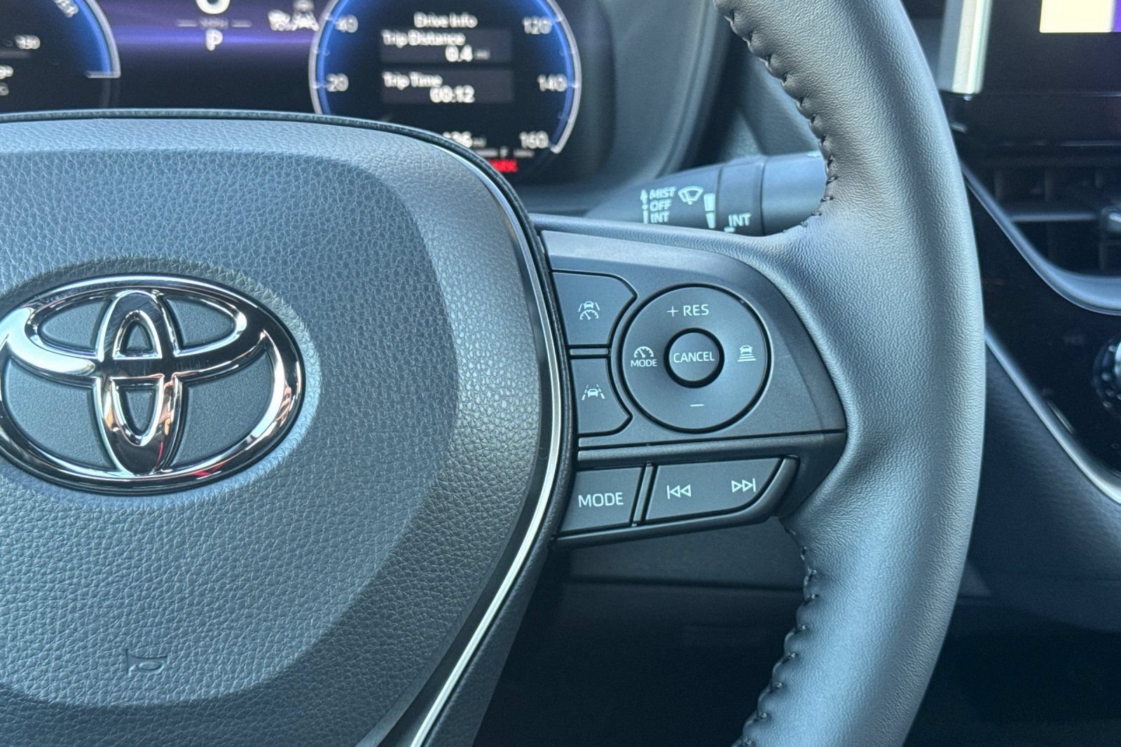 New 2026 Toyota Corolla SE w/ SE Premium Package FWD image 24