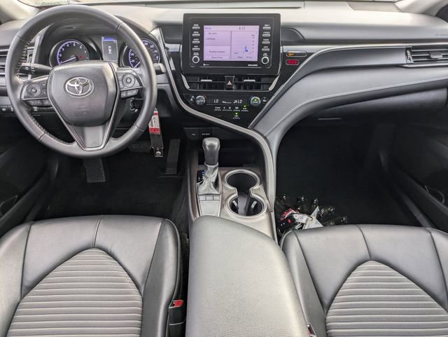 Used 2024 Toyota Camry SE image 11