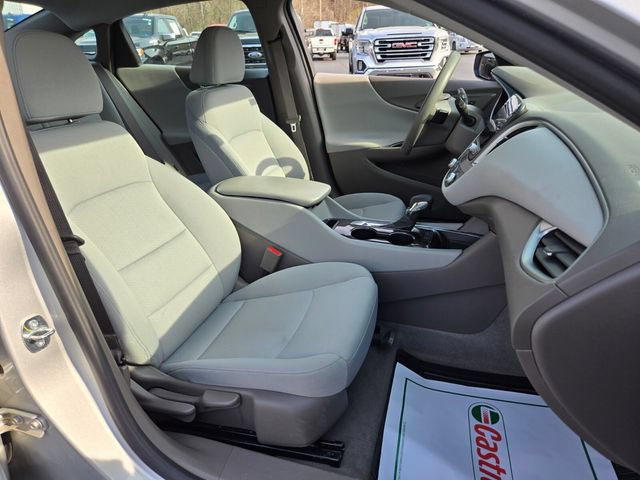 Used 2022 Chevrolet Malibu LS w/ Driver Confidence Package II FWD image 16