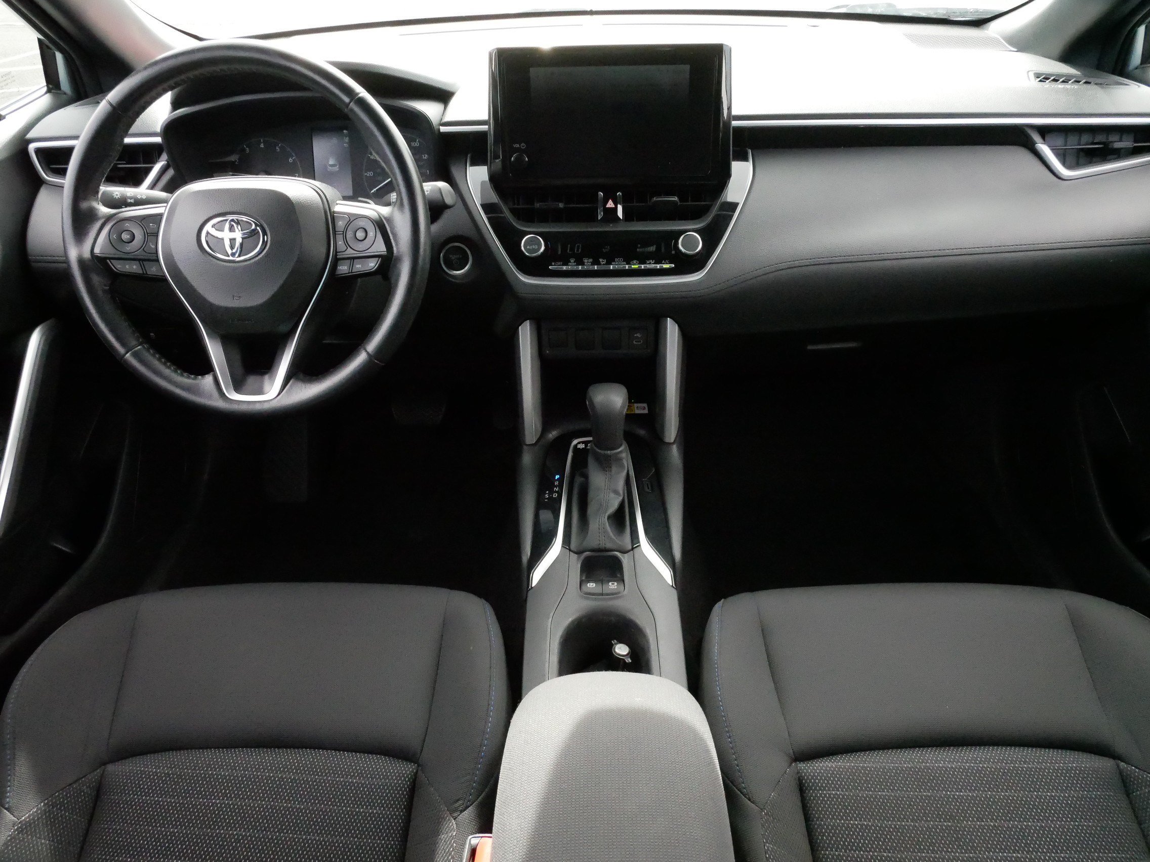 Certified 2023 Toyota Corolla Cross AWD Hybrid image 10