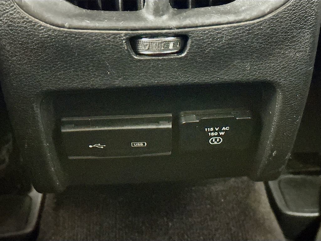 Used 2019 Jeep Cherokee Latitude Plus w/ Comfort/Convenience Group image 23