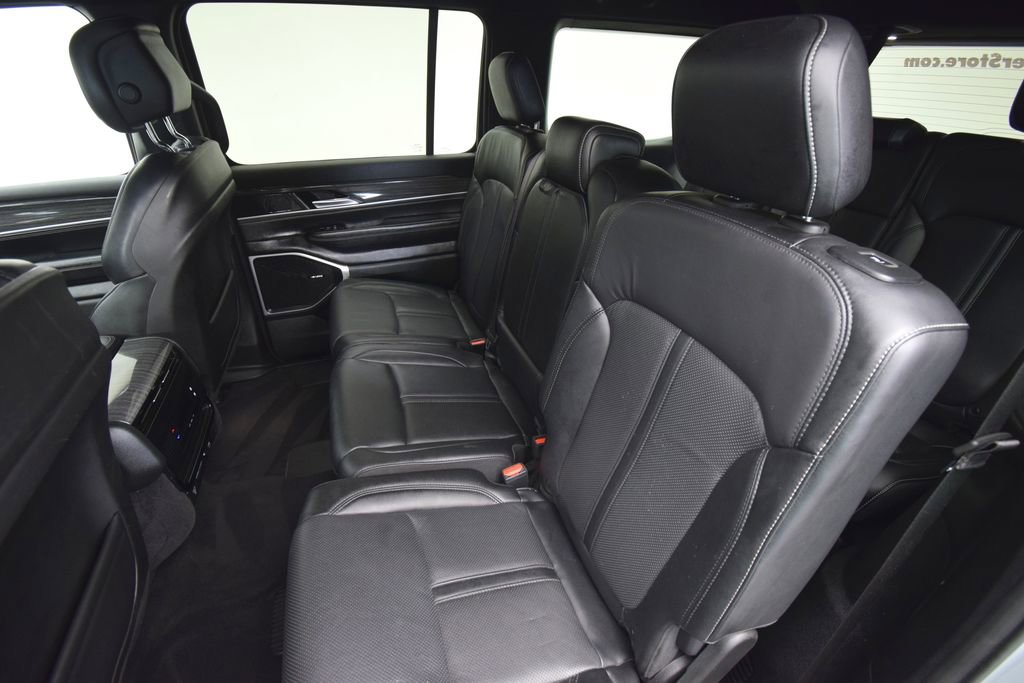 Used 2022 Jeep Wagoneer Series II image 25