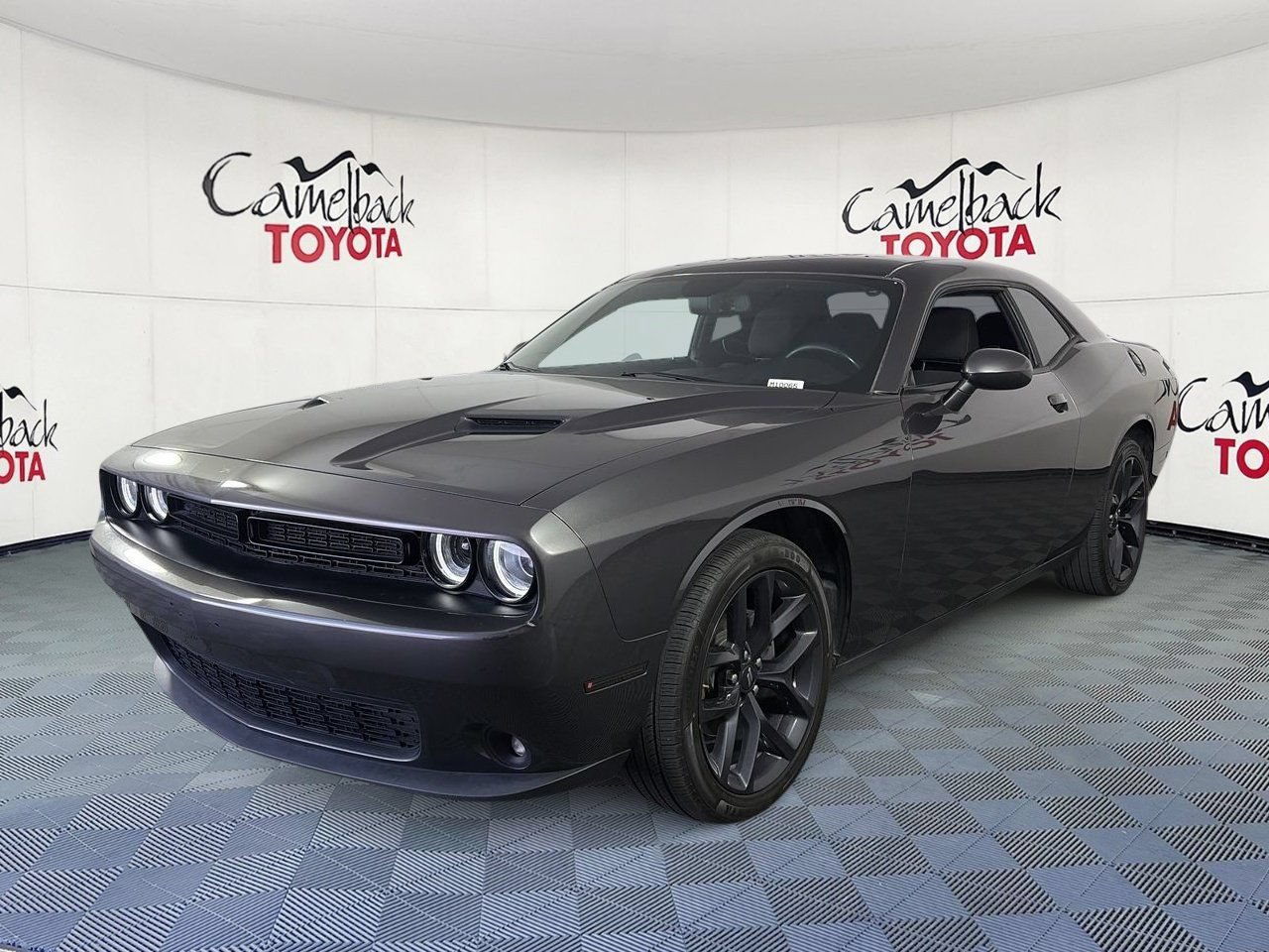 Used 2021 Dodge Challenger SXT w/ Blacktop Package RWD image 4