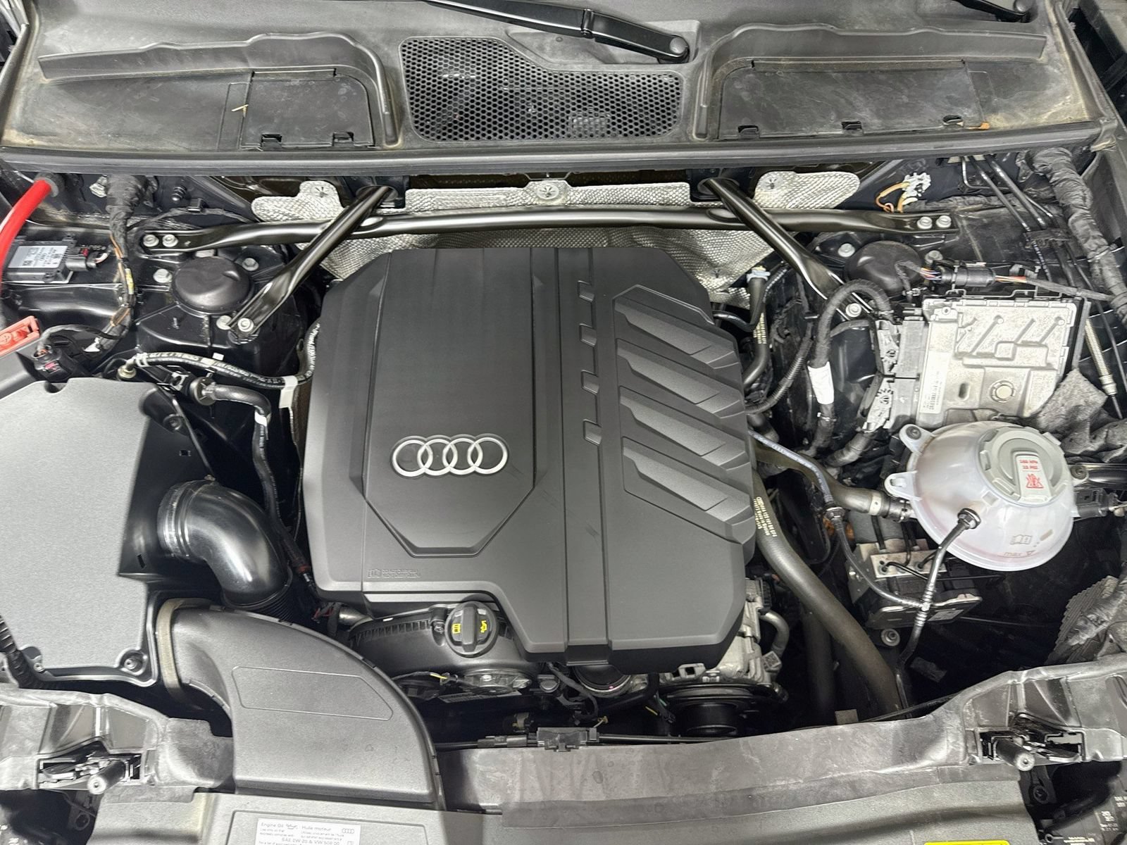 Certified 2024 Audi Q5 2.0T Premium Plus w/ Premium Plus Package AWD/4WD image 28