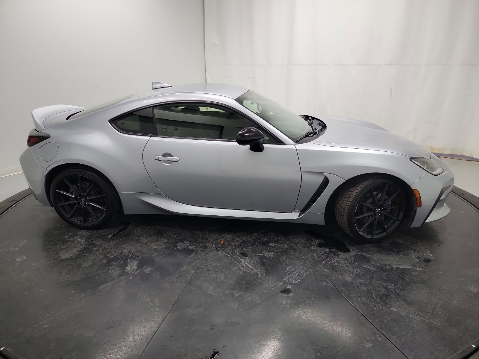 Used 2022 Toyota GR86 Premium image 11