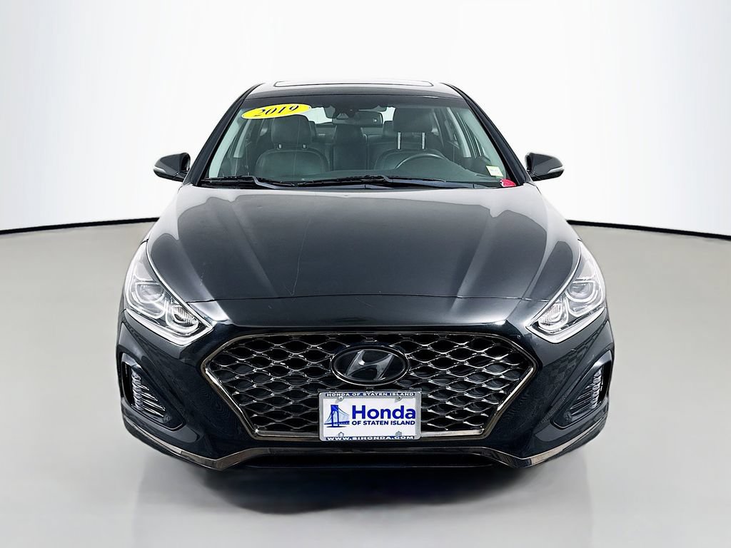 Used 2019 Hyundai Sonata Limited FWD image 2