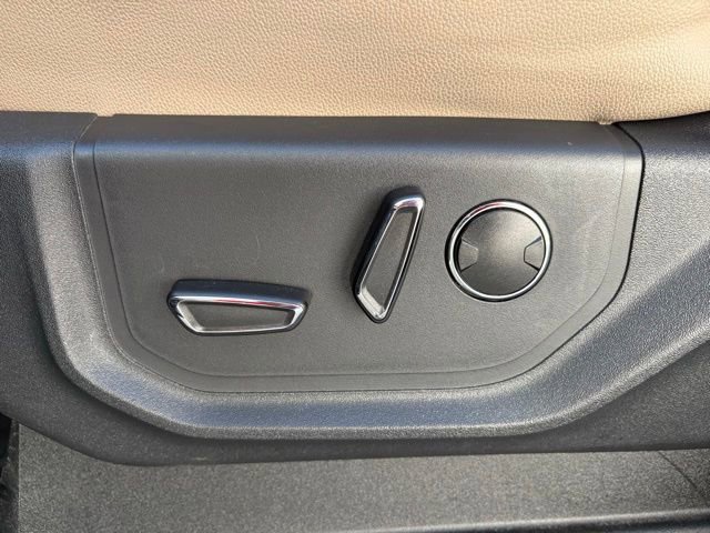 Used 2024 Ford Expedition Limited image 30