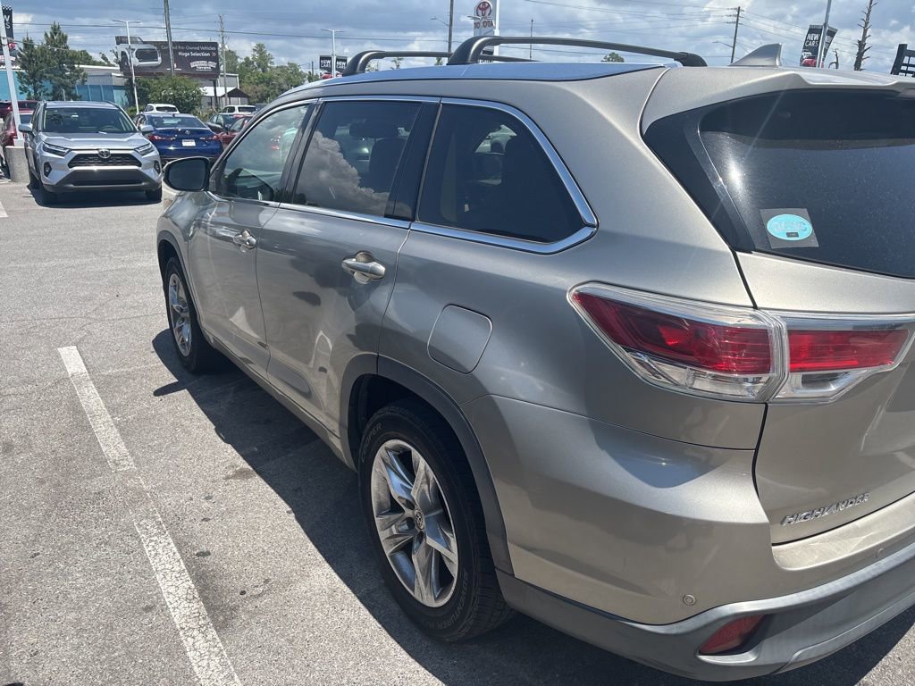 Used 2014 Toyota Highlander Limited FWD image 18