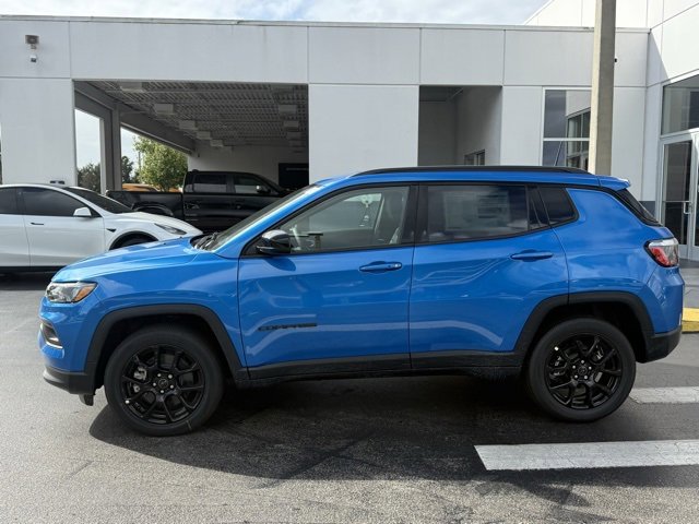 New 2026 Jeep Compass Latitude image 5