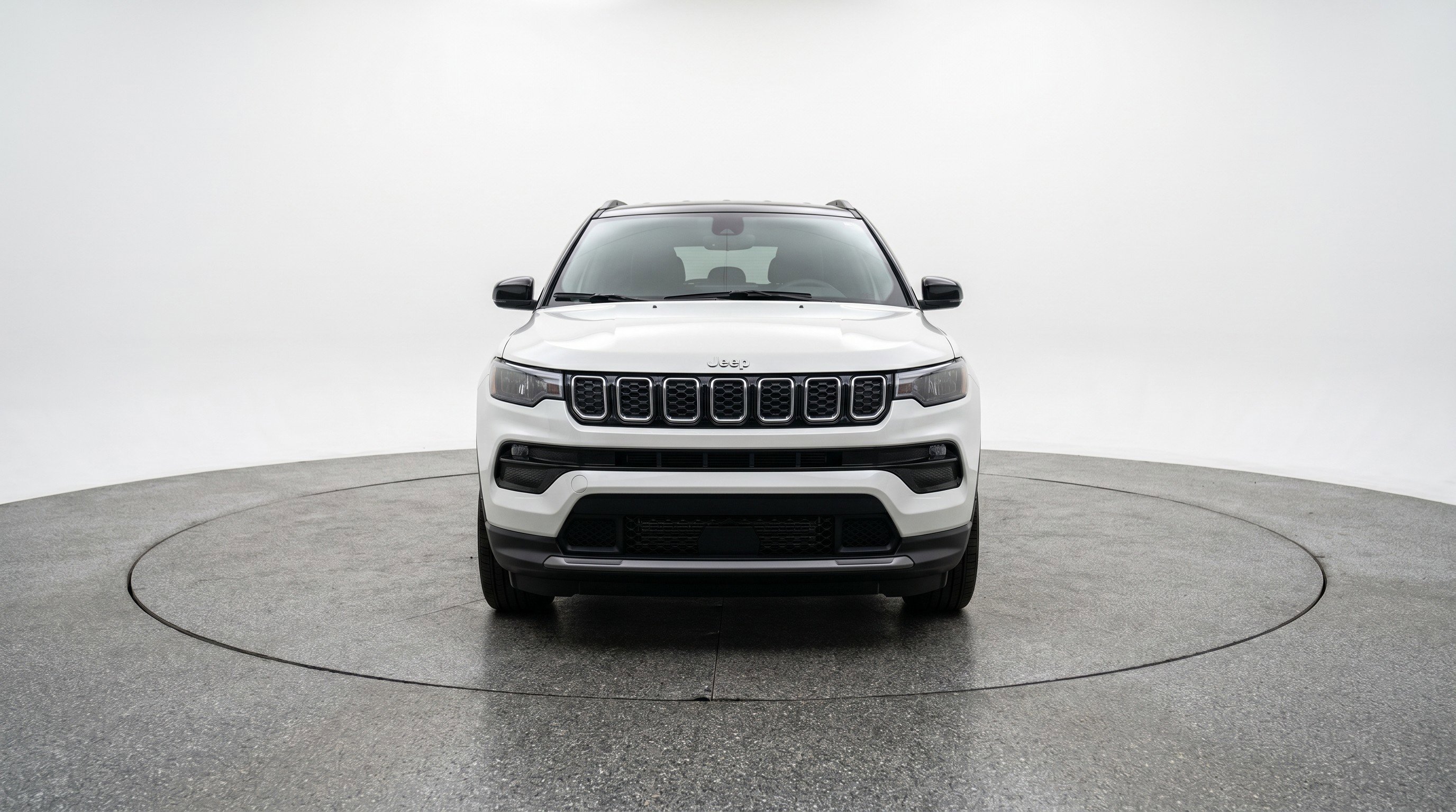 Used 2025 Jeep Compass Limited AWD/4WD image 2