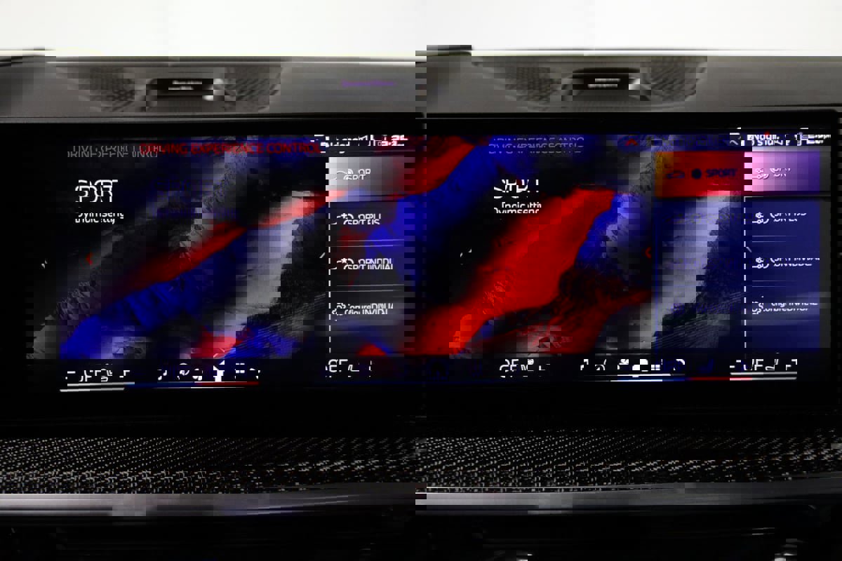 Used 2024 BMW X7 M60i image 57