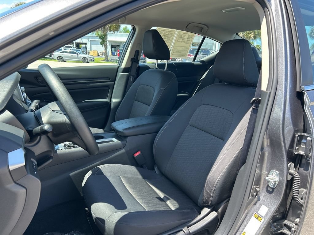 Certified 2025 Nissan Altima 2.5 S FWD image 20