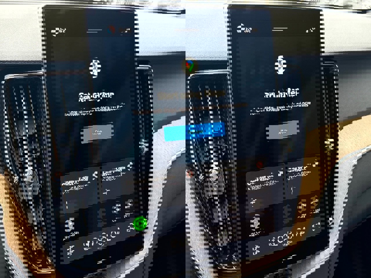 New 2026 Volvo XC60 B5 Plus w/ Protection Package Premier image 14