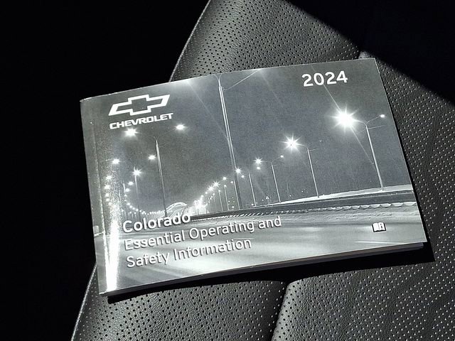 Used 2024 Chevrolet Colorado Z71 w/ Z71 Convenience Package 2 image 27