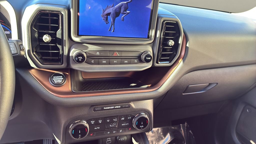 Used 2024 Ford Bronco Sport Outer Banks image 9