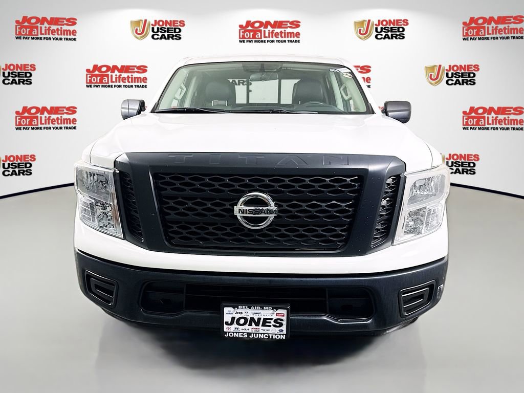 Used 2017 Nissan Titan S image 8