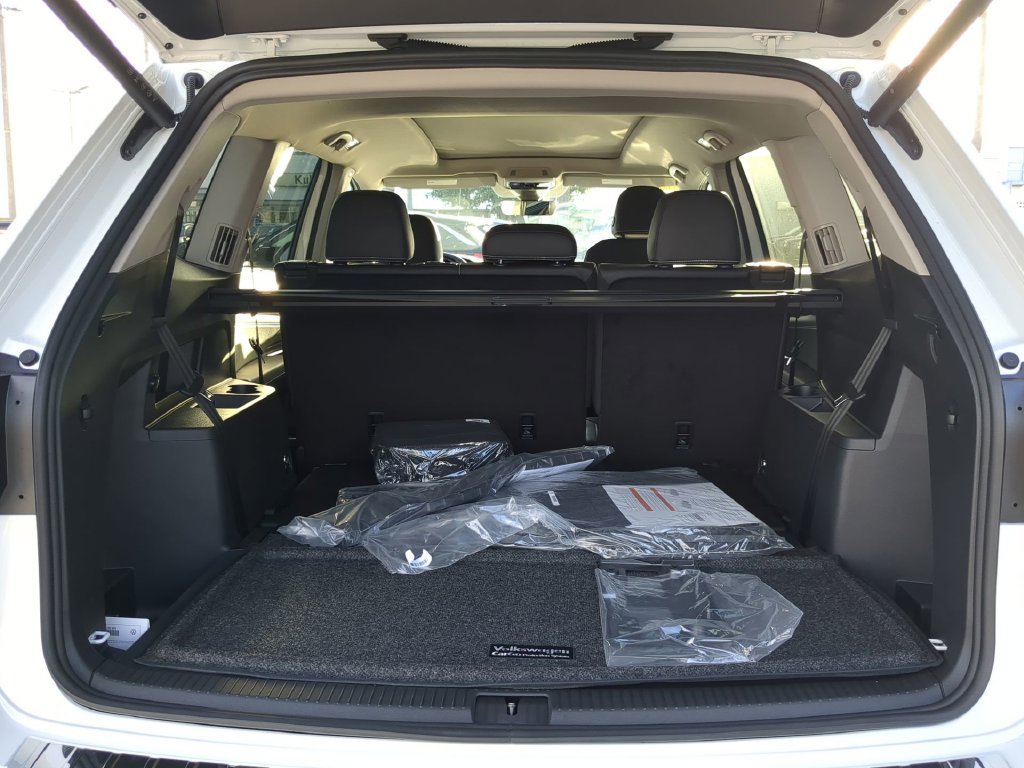 New 2026 Volkswagen Atlas SE FWD image 9