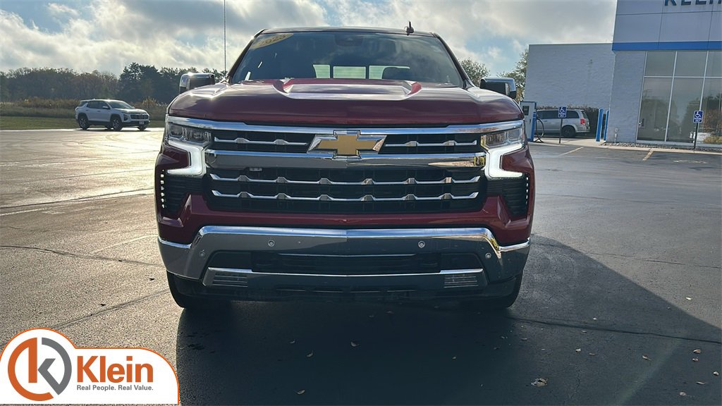 Used 2023 Chevrolet Silverado 1500 LTZ w/ Technology Package image 2