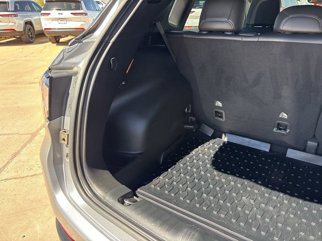 Used 2023 Jeep Compass Latitude w/ Sun and Sound Group image 36