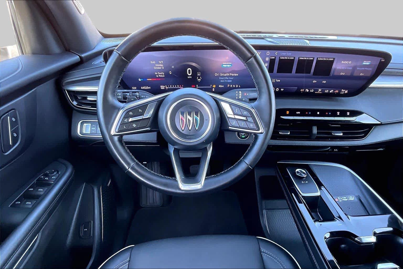 Used 2025 Buick Enclave Preferred FWD image 6