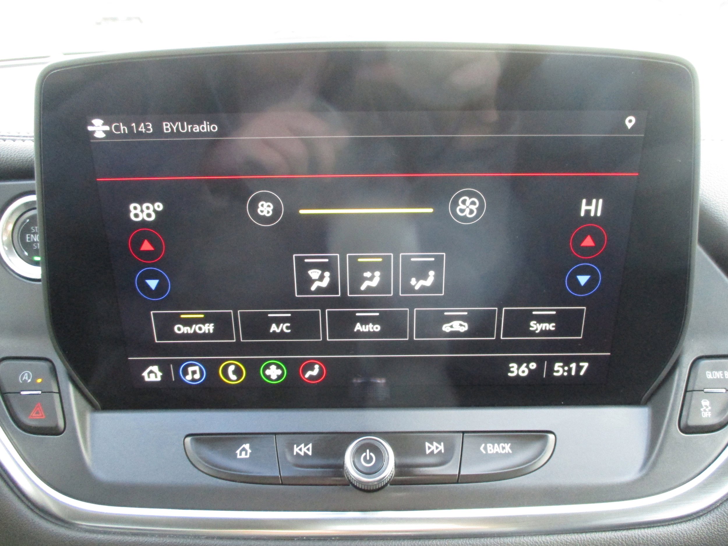 Used 2024 Chevrolet Blazer LT w/ Convenience Package FWD image 21