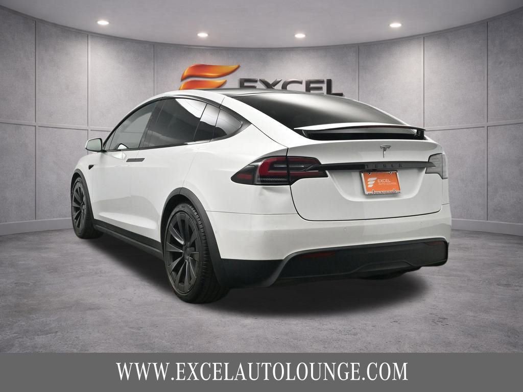 Used 2022 Tesla Model X image 4