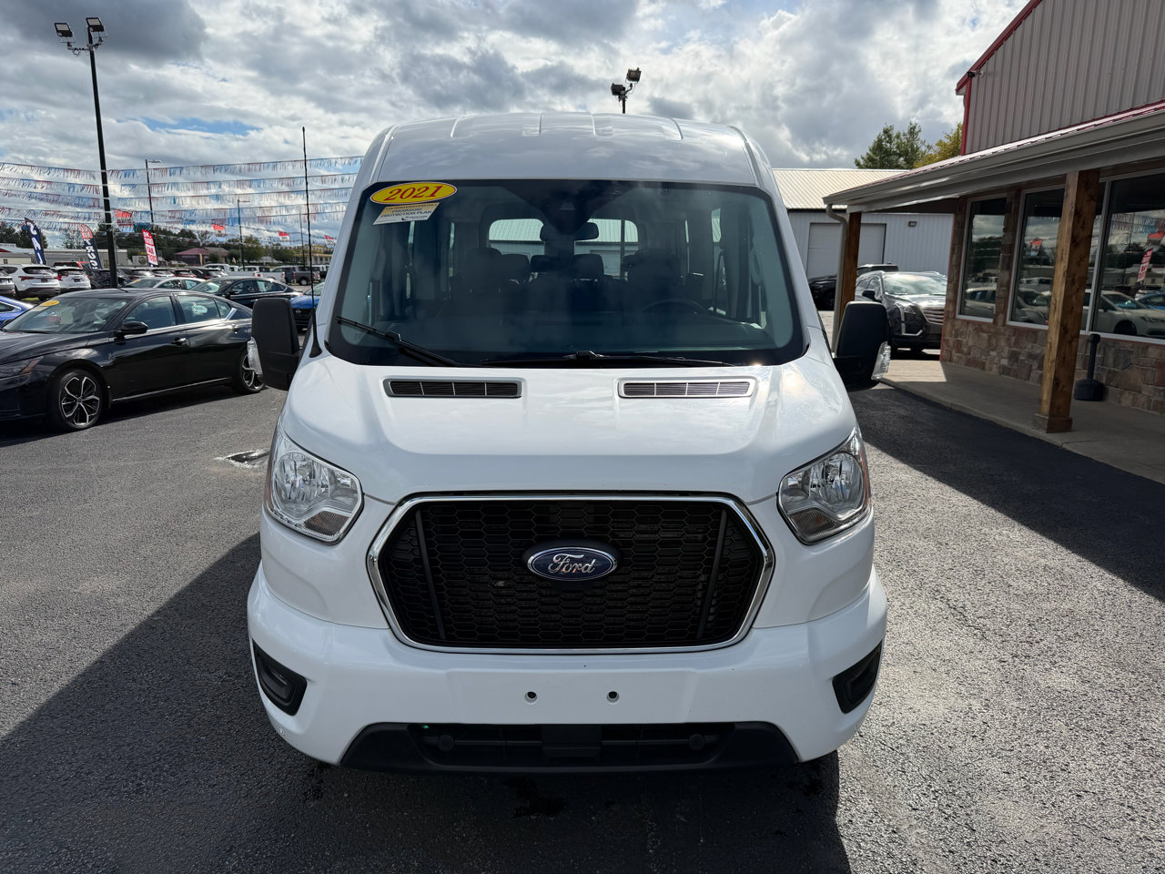 Used 2021 Ford Transit 350 XLT image 11