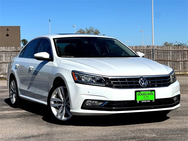 Used 2018 Volkswagen Passat 2.0T SE
