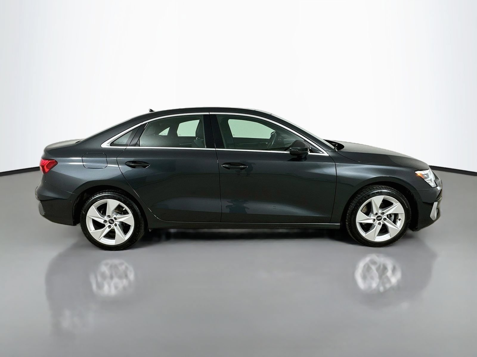 Used 2023 Audi A3 2.0T Premium Plus w/ Premium Plus Package AWD/4WD image 4