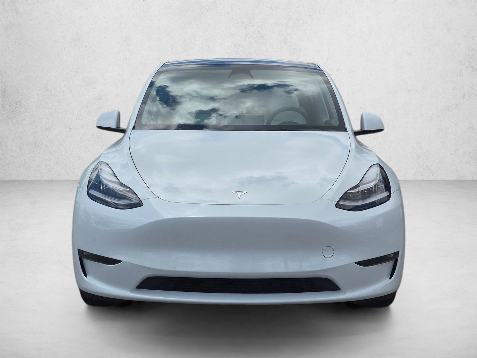 Used 2021 Tesla Model Y Long Range AWD/4WD image 2