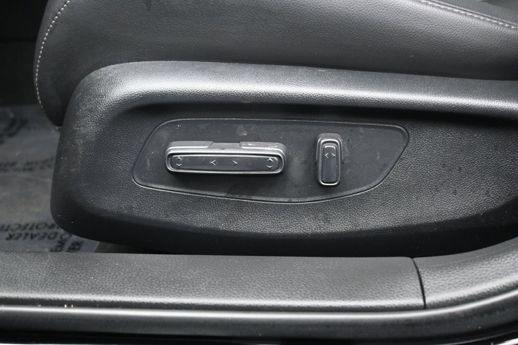 Used 2023 Honda Civic Touring image 22