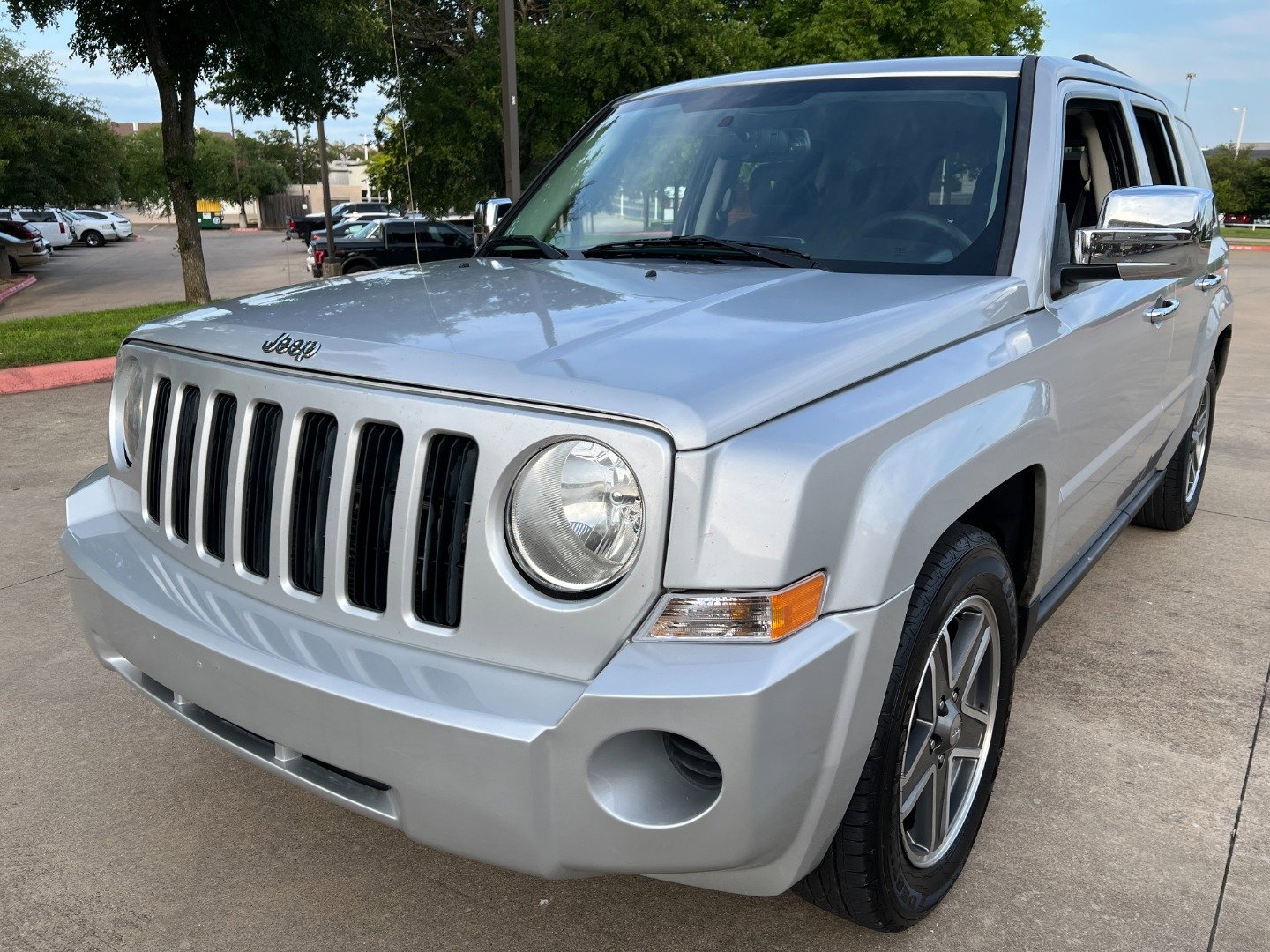 Used 2008 Jeep Patriot Sport image 3
