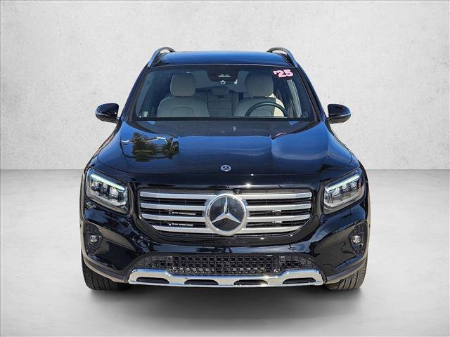 Used 2025 Mercedes-Benz GLB 250 image 2