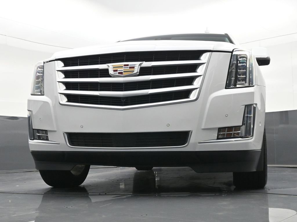 Used 2019 Cadillac Escalade ESV Premium Luxury RWD image 34