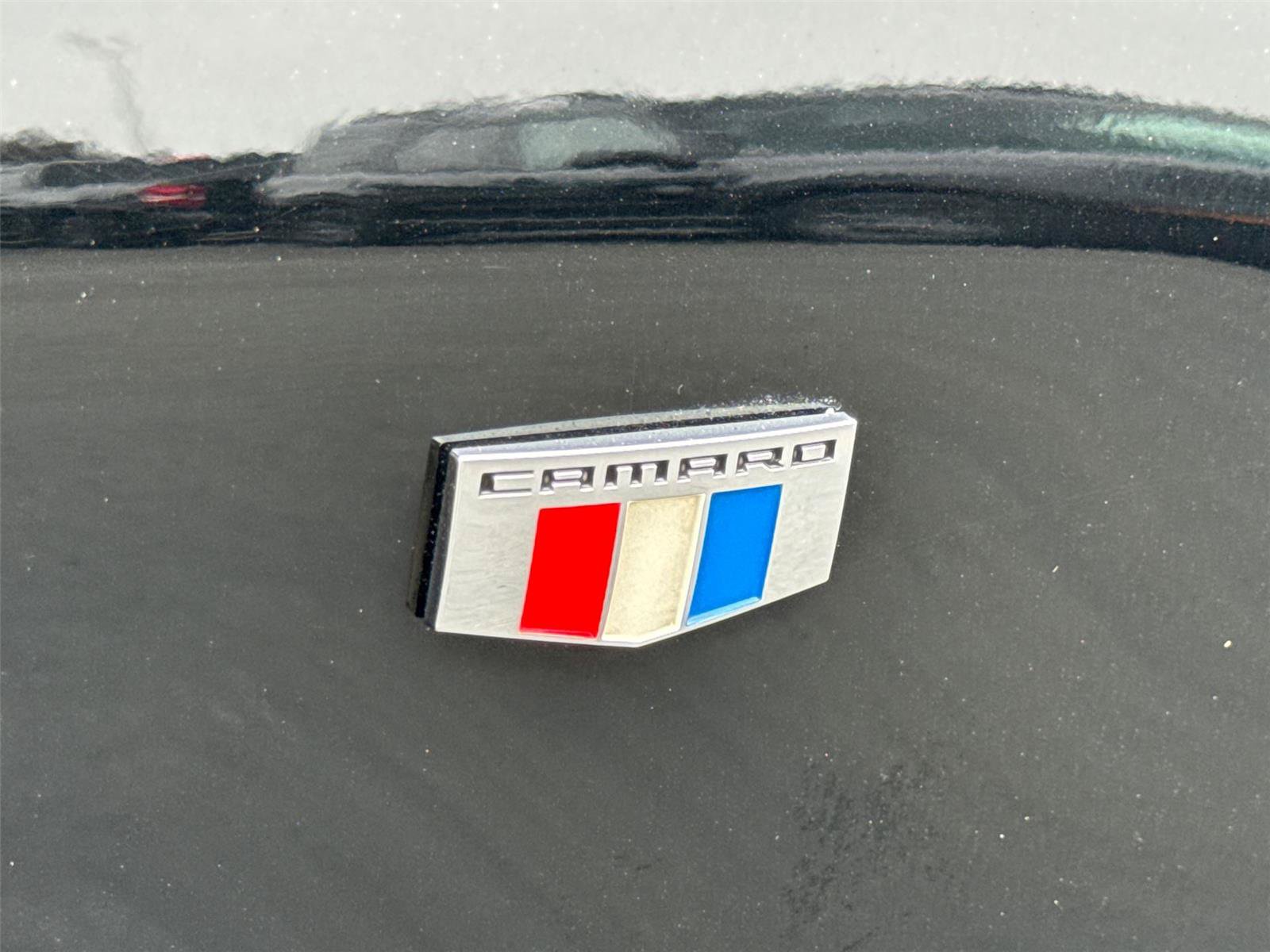 Used 2018 Chevrolet Camaro LT w/ RS Package RWD image 8