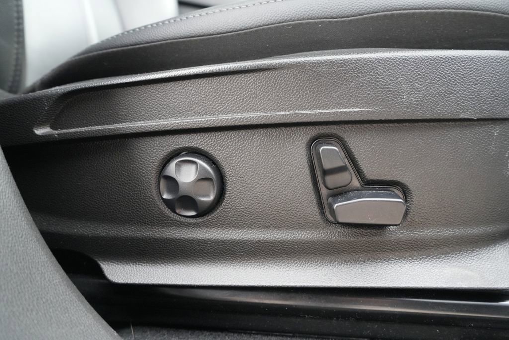 Used 2020 Alfa Romeo Stelvio Ti w/ Active Blind Spot Package image 15