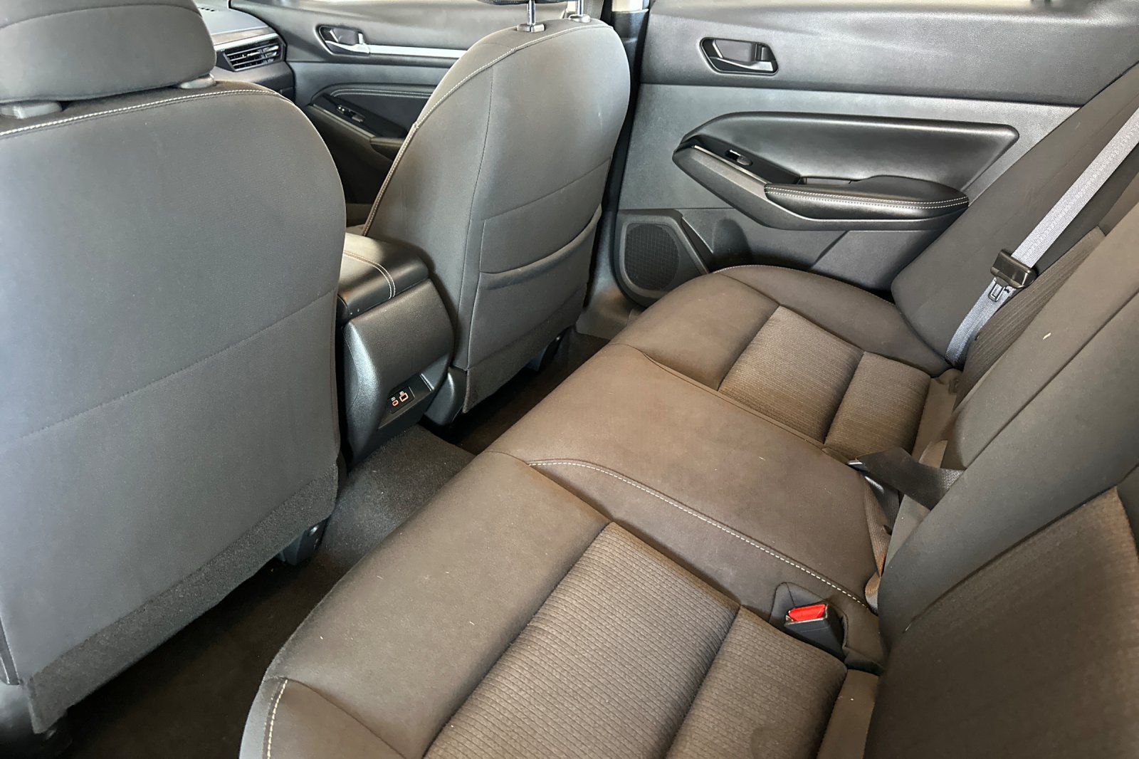 Certified 2023 Nissan Altima 2.5 SV w/ SV Premium Package FWD image 12