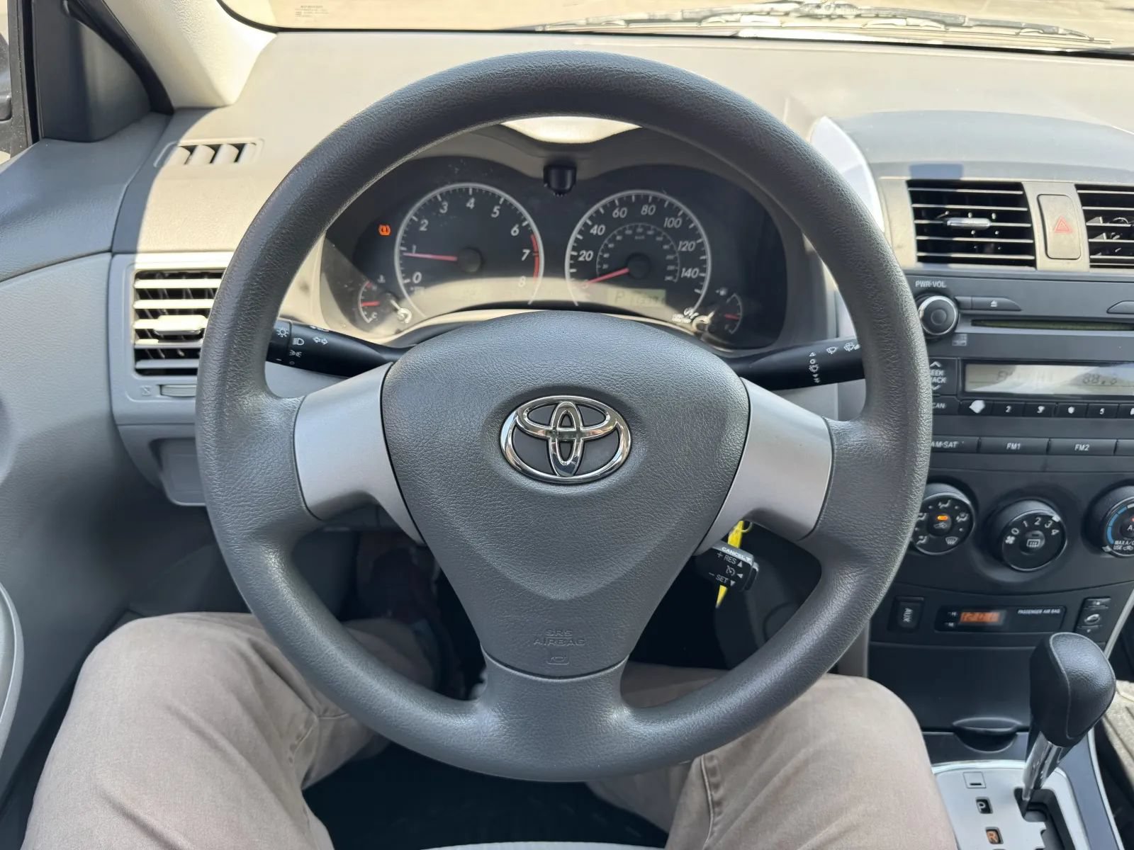Used 2010 Toyota Corolla LE FWD image 21