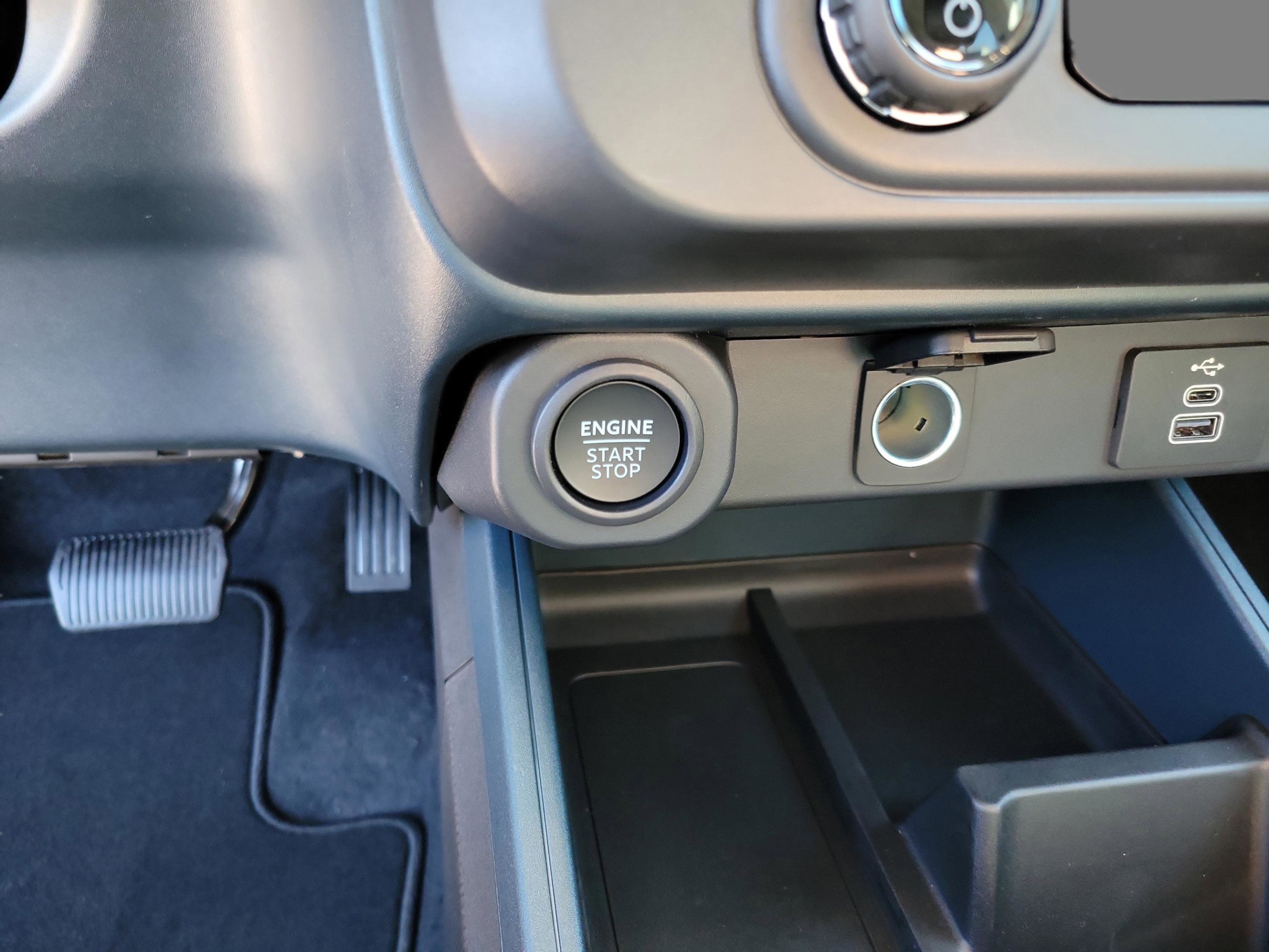 New 2026 Ford Maverick Lobo image 18