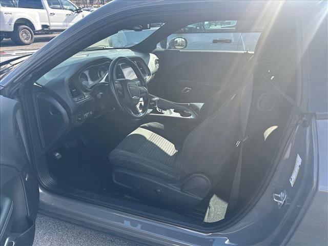 Used 2023 Dodge Challenger SXT image 5
