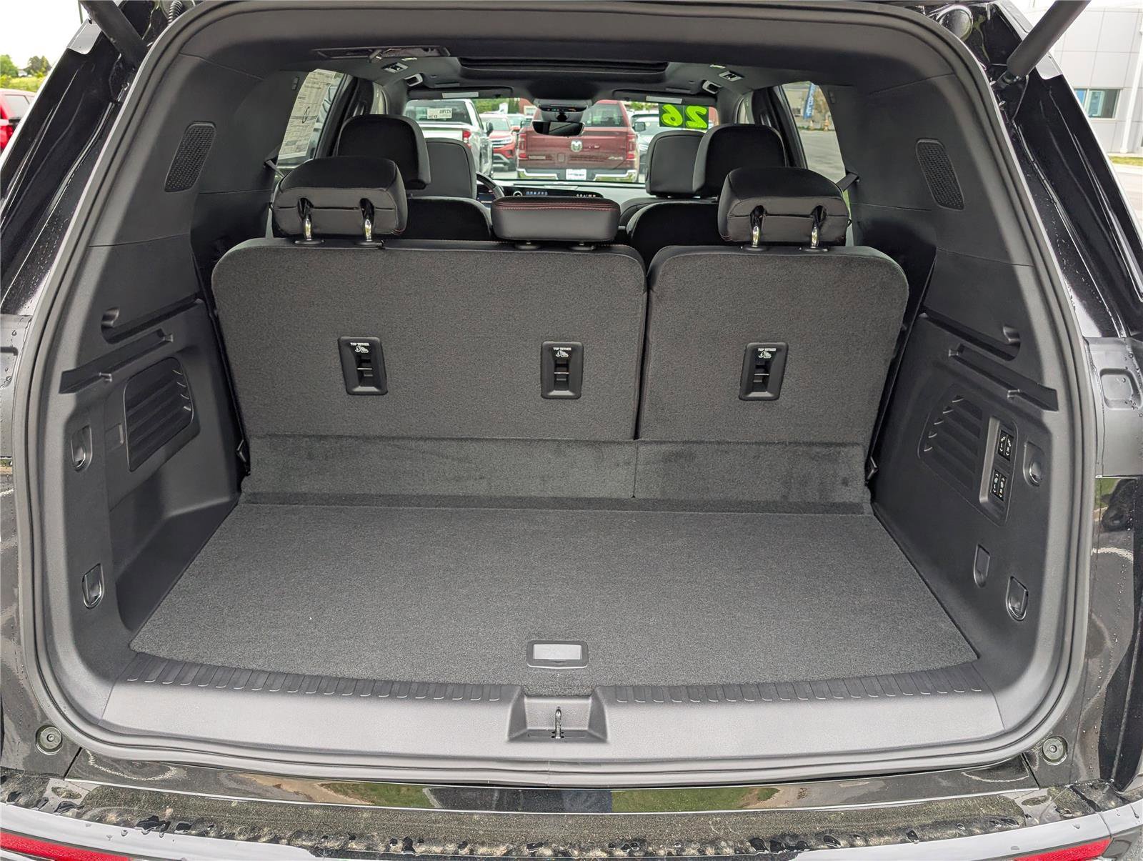 New 2026 Chevrolet Traverse RS AWD/4WD image 10