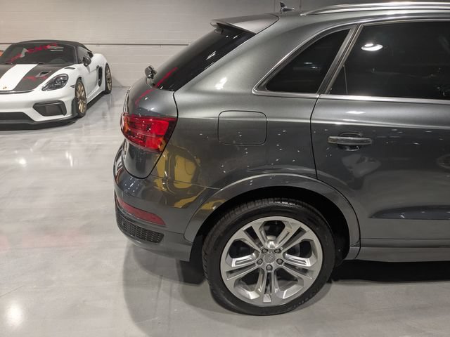 Used 2018 Audi Q3 2.0T Premium Plus w/ Premium Plus Package AWD/4WD image 10