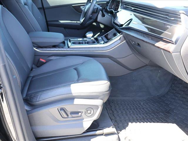 Used 2022 Audi Q8 Premium Plus AWD/4WD image 28