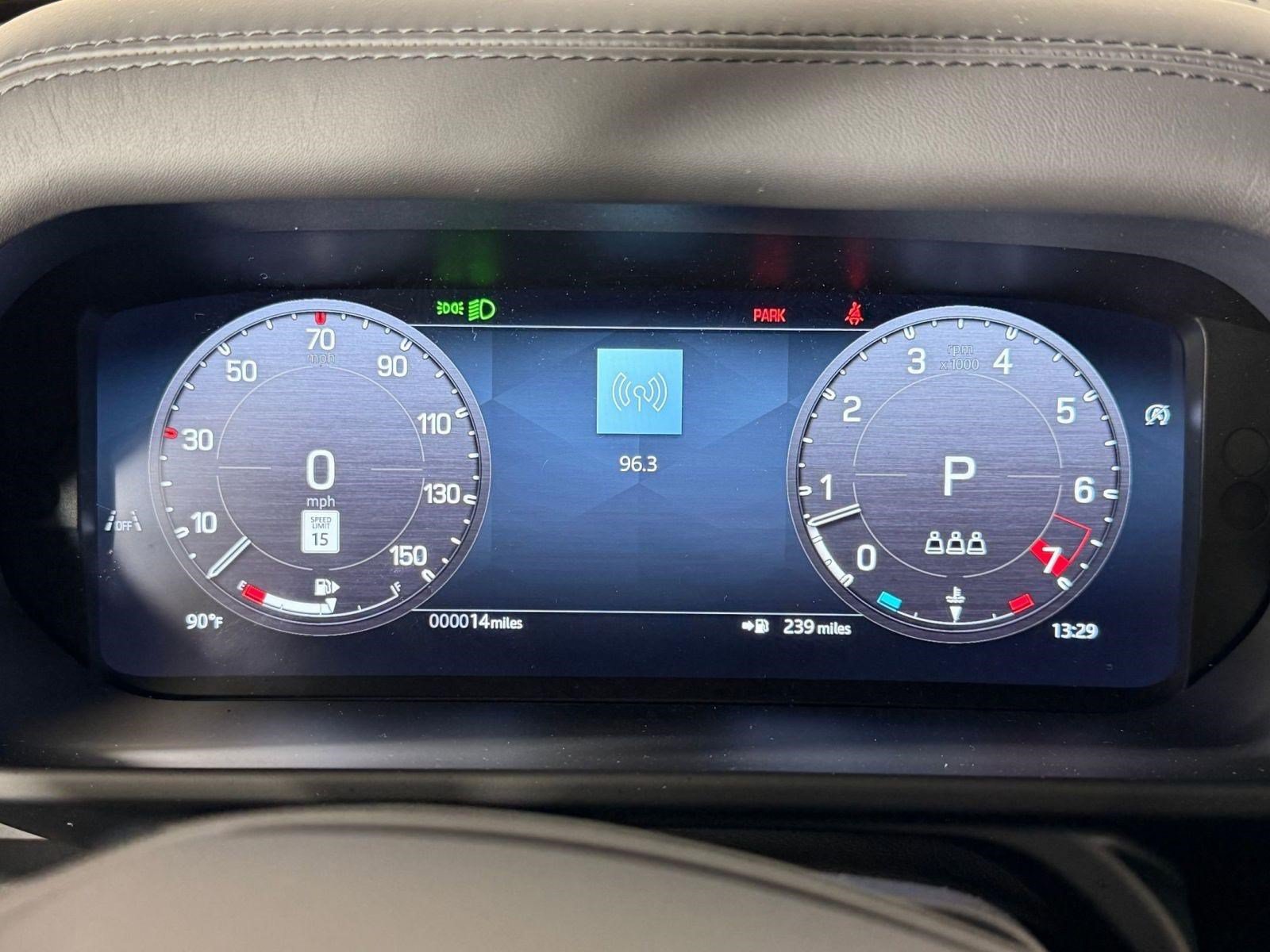 Used 2026 Land Rover Defender 110 S AWD/4WD image 18